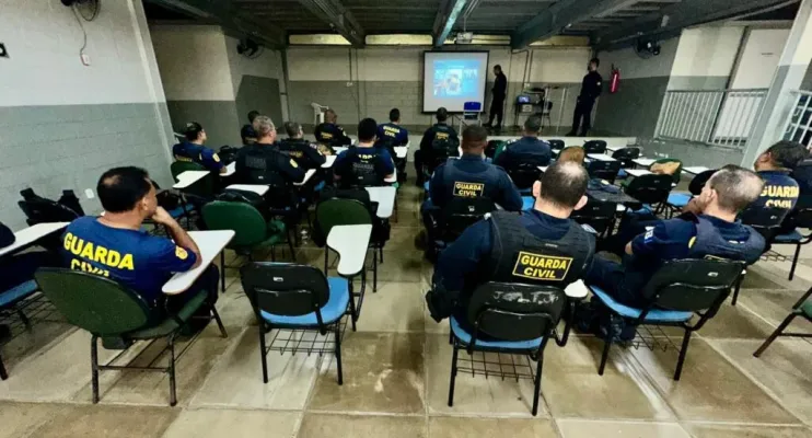 GCM de Linhares passa por treinamento para atuação em ocorrências dentro de escolas