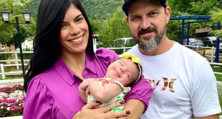 Géssika Vasconcellos viúva de homem que morreu no mesmo dia do pai pede ajuda no ES