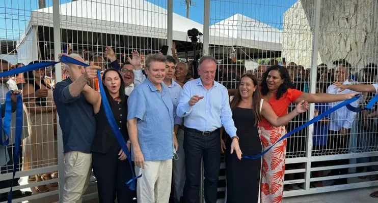 Governado do Estado inaugura Mercado Municipal de Cariacica e destaca parceria com a Prefeitura
