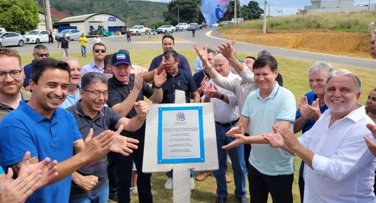 Governado Renato Casagrande entrega obras de pavimentação na Rodovia ES-245, em Rio Bananal