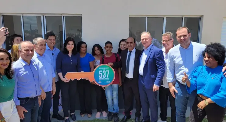 Governador do ES participa da entrega de obra do ‘Minha Casa, Minha Vida’ em Aracruz