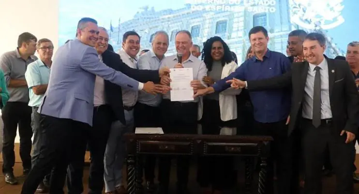 Governador do Espírito Santo autoriza serviços de pavimentação asfáltica no município de Irupi