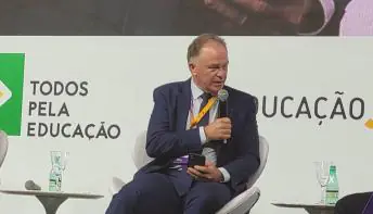 Governador do Espírito Santo destaca resultados da Educação em evento nacional