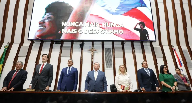 Governador entrega à Alba projeto de lei que institui o programa Bahia Pela Paz