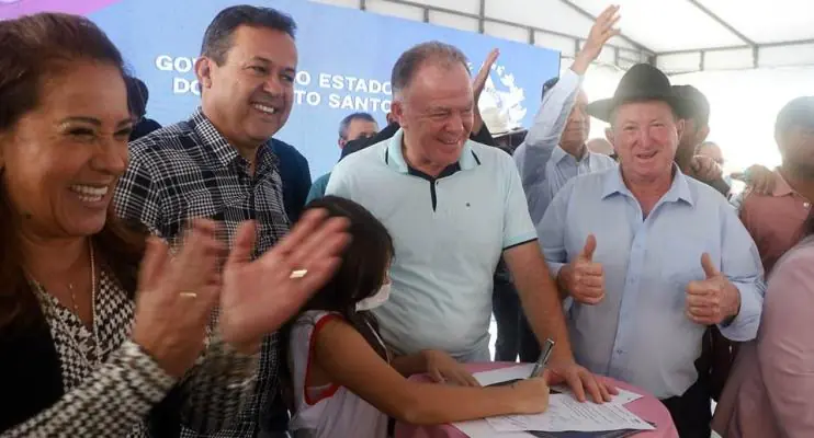 Governador inaugura obras e anuncia novos investimentos em Ecoporanga