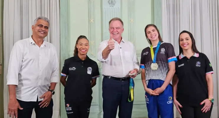 Governador recebe atletas capixabas que brilharam no Mundial de Ginástica Rítmica