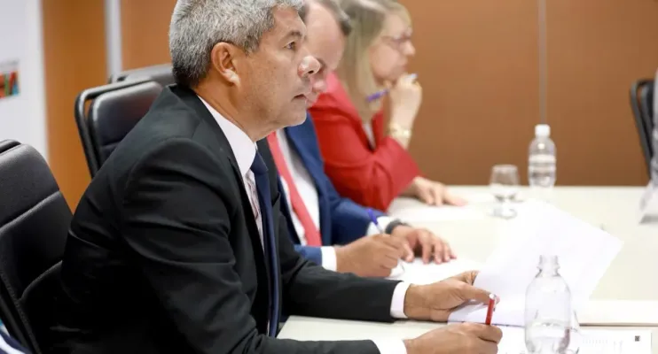 Governador reúne poderes e apresenta o programa Bahia Pela Paz