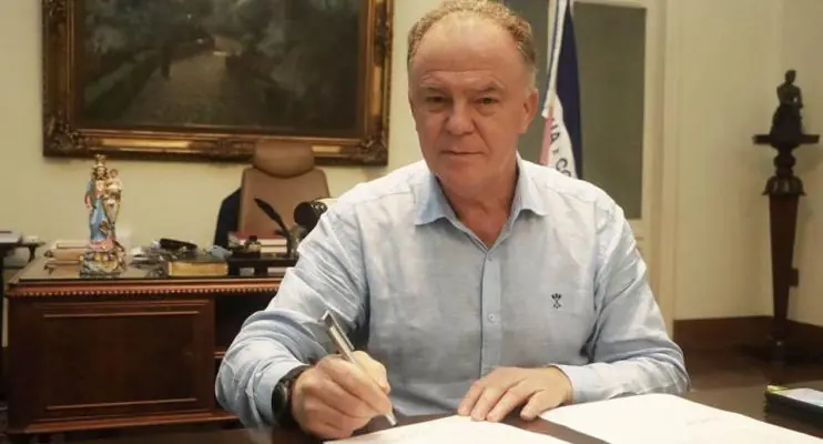 Governador sanciona leis que aumenta prazo para pagamento do IPVA e formaliza adesão do Espírito Santo ao Consórcio Brasil Verde