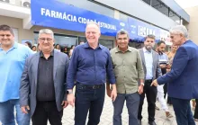 Governador visita obras e inaugura nova Farmácia Cidadã Estadual da Serra