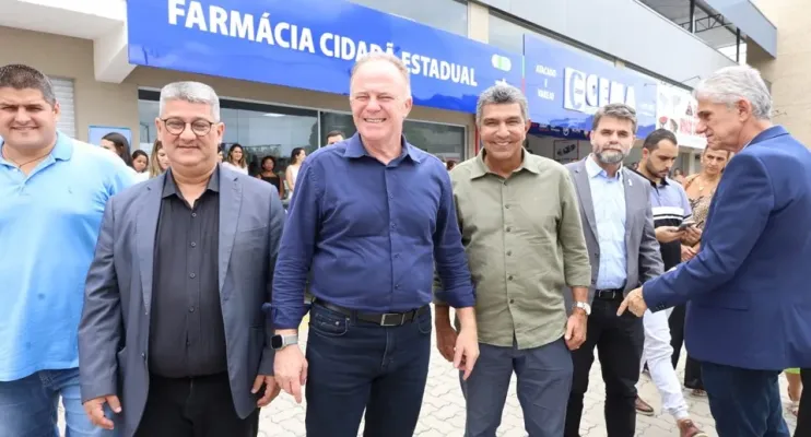 Governador visita obras e inaugura nova Farmácia Cidadã Estadual da Serra