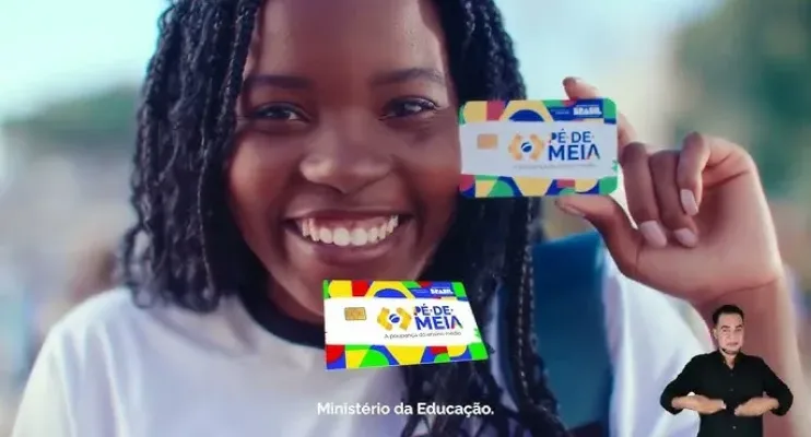 Governo anuncia ampliação do programa pé-de-meia para 1,2 milhão de estudantes