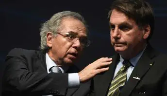 Governo Bolsonaro corta R$ 2,4 bi do MEC e 'quebra' universidades
