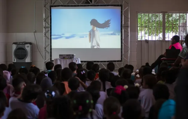 Governo da Bahia apoia projeto que leva cinema infantil a escolas de Juazeiro