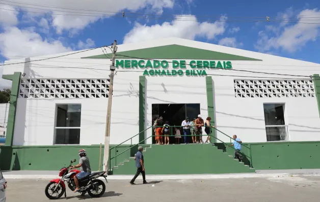 Governo da Bahia entrega Mercado Municipal de Jaguaquara e amplia oportunidades para agricultura familiar