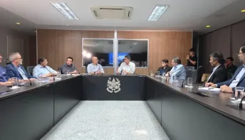 Governo do ES discute efeitos do “tarifaço” com indústrias