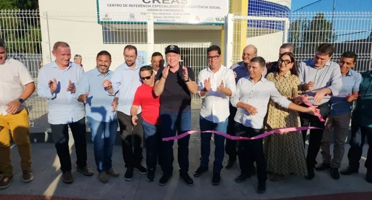 Governo do Estado do ES inaugura Creas e anuncia novos investimentos em infraestrutura em Anchieta