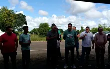 Governo do estado do Espírito Santo entrega Campo de Bola em Pedro Canário