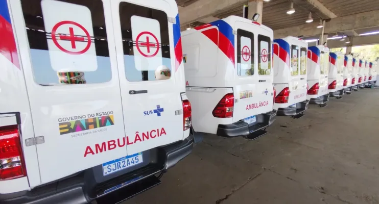 Governo do Estado entrega ambulâncias e equipamentos de saúde que vão beneficiar mais de 180 cidades baianas