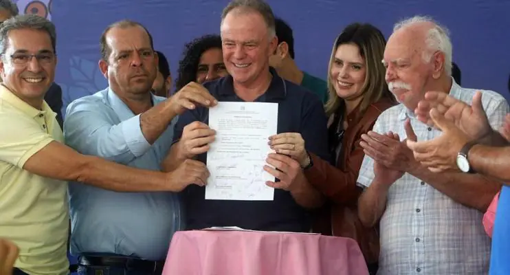 Governo do Estado entrega obras e anuncia novos investimentos em Muqui