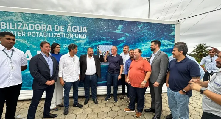 Governo do Estado entrega obras e serviços na área de saneamento e saúde, em Guarapari