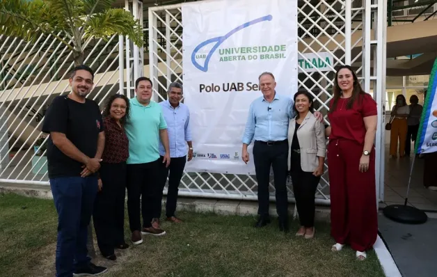 Governo do Estado inaugura polo da Universidade Aberta Capixaba na Serra