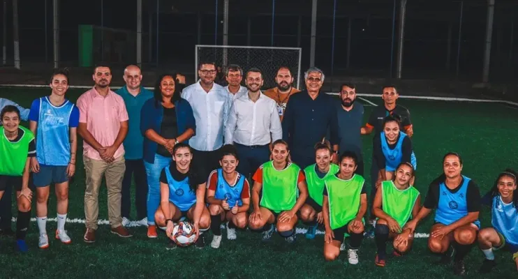Governo do Estado inaugura revitalizações de campos Bom de Bola em Viana