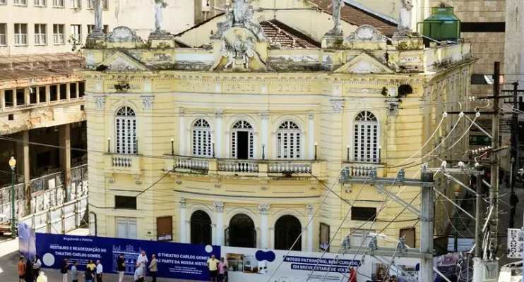 Governo do Estado inicia obras de restauro do Theatro Carlos Gomes