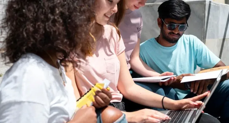 Governo do Estado oferece mais de mil vagas em cursos técnicos nos CEETs