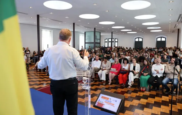 Governo do Estado recebe professores aprovados em concurso da rede estadual