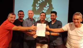 Governo entrega materiais esportivos do Campeões de Futuro em Brejetuba e Venda Nova do Imigrante