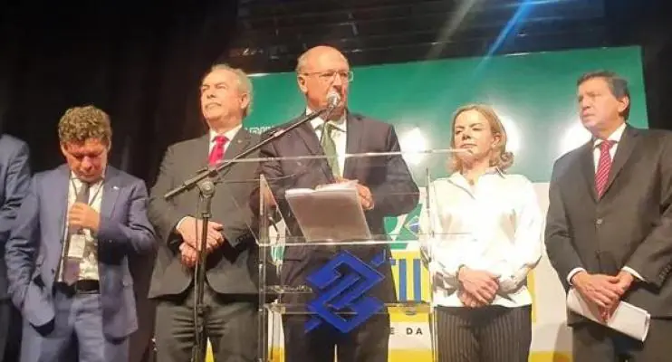 Governo Lula não será 'gastador', mas é preciso garantir proteção social, diz Geraldo Alckmin