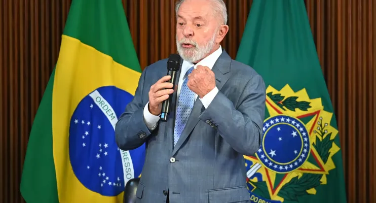 Governo Lula tenta aval do TSE para atuar contra fake news e causa preocupação