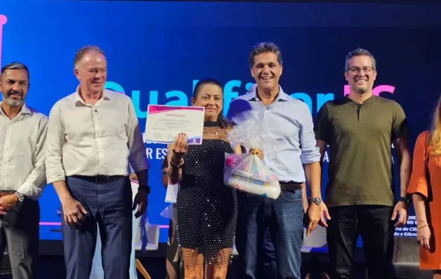 Governo realiza formatura de alunos do Qualificar ES na Região Metropolitana