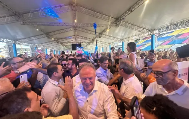 Gratidão e reconhecimento marcam despedida de Renato Casagrande do governo do Estado