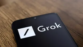 Grok agora lembra conversas: IA da rede X ganha nova função personalizada
