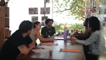 Grupo de pesquisa da Escola Viva de Artes debate a figura do professor-artista