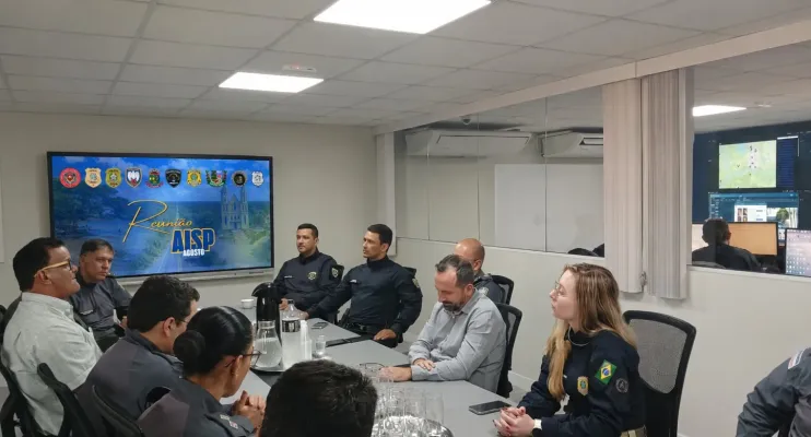 Guarda Civil Municipal de Linhares sedia reunião mensal da AISP no Centro Integrado de Comando e Controle