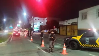 Guarda Municipal de Vitória aborda 412 veículos e 28 pessoas recusam o teste do bafômetro