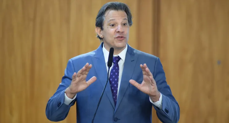 Haddad descarta fim de isenção de remessas até US$ 50 para bancar desoneração