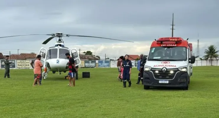 Helicóptero do NOTAER faz primeiro atendimento de alta complexidade em Pedro Canário