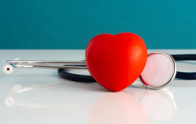 Hipertensão: 8 frutas que baixam a pressão arterial, revela cardiologista