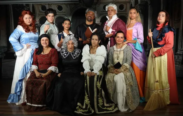 Hipocrisia, humor e crítica social: releitura capixaba de 'O Tartufo' chega aos palcos