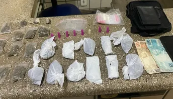 Homem é preso com drogas e dinheiro  em Itamaraju
