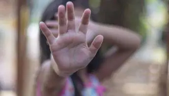 Homem é preso por estuprar sobrinha de 4 anos e oferecê-la em salas de chats no litoral de SP