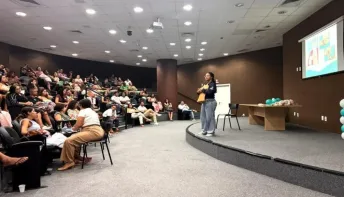 Hospital da Serra reúne gestantes em curso com orientações sobre parto e cuidados com o bebê