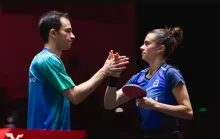 Hugo Calderano e Bruna Takahashi disputam semifinal do WTT Smash