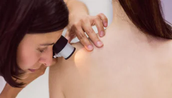 SESA Neste sábado (11), a Saúde da Serra promoverá o 1º Plantão Dermatológico do ano