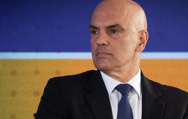 Moraes manda PF ouvir ex-ministro do GSI após vazamento de vídeo