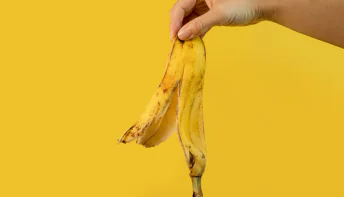 Joga fora as cascas de banana? Nem imagina o que pode fazer com elas