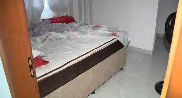 Homem morre após invadir casa de família e lutar com morador em Cariacica